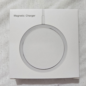 C口磁吸无线充-15W最大 