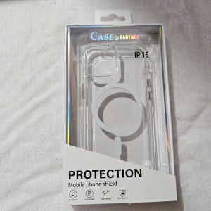 磁吸保护壳-iPhone 13/14